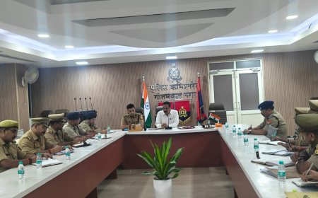 आगामी त्योहारों को लेकर सेंट्रल नोएडा पुलिस अलर्ट, अधिकारियों को दिए सुरक्षा के निर्देश