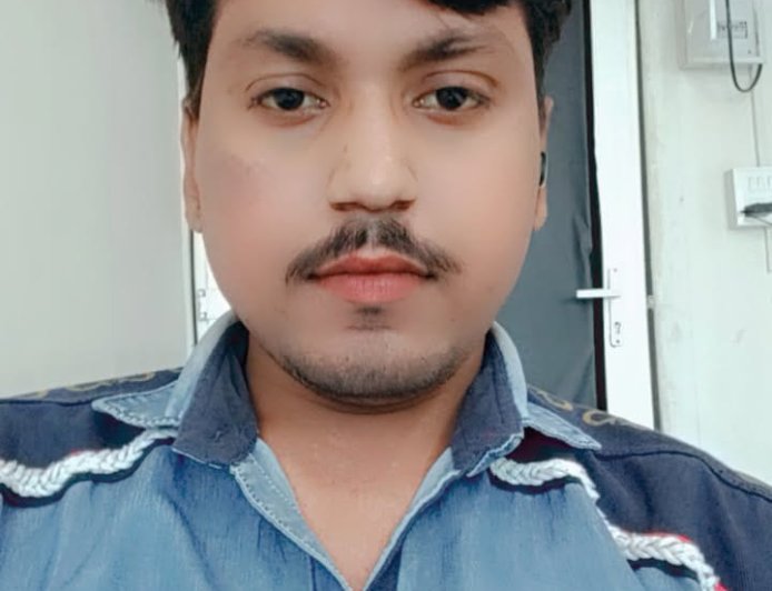 आशीष कुमार, पत्रकार, ग्रेटर नोएडा