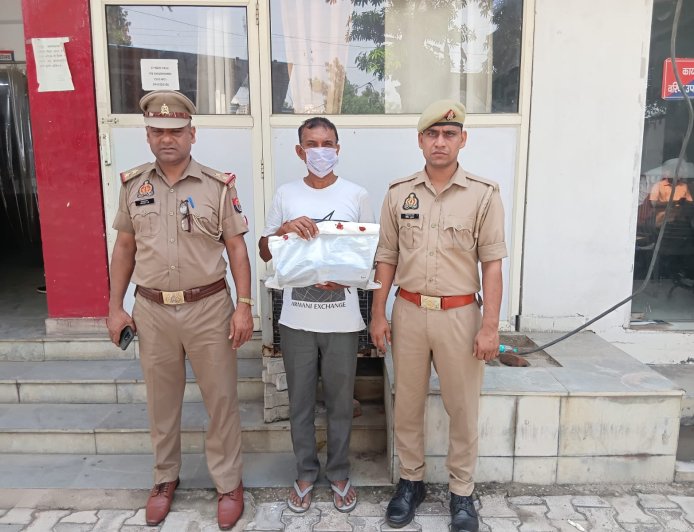 चीनी मांझे की बिक्री करने वाला आरोपी गिरफ्तार, 2 बंडल प्रतिबंधित मांझा बरामद