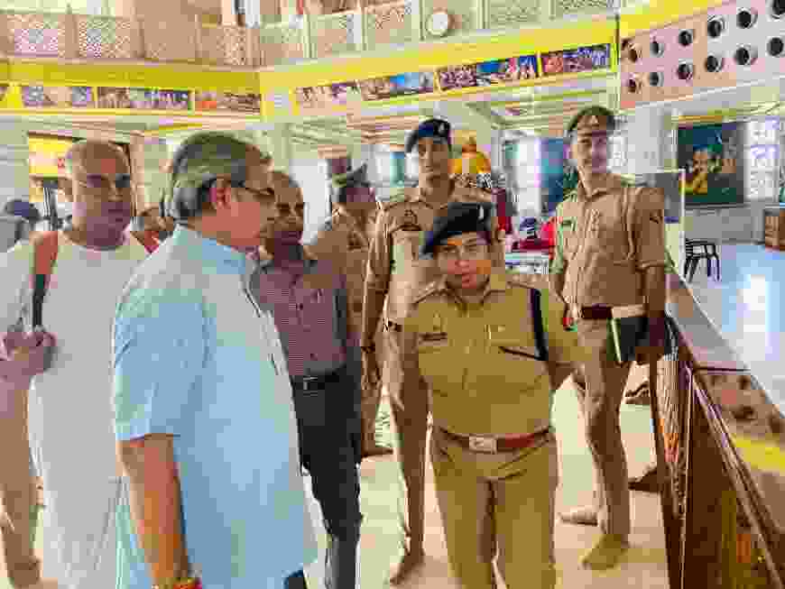 श्रीकृष्ण जन्माष्टमी को लेकर नोएडा पुलिस अलर्ट, इस्कॉन मंदिर की सुरक्षा व्यवस्था का लिया जायजा