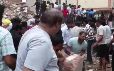 सत्य निकेतन हादसा: बिल्डिंग गिरते ही मची अफरा-तफरी, चश्मदीद का दावा- मलबे में 20-30 बच्चे दबे हो सकते हैं