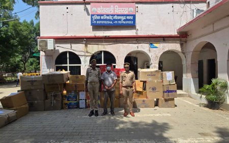 ग्रेटर नोएडा: शाहबेरी में अवैध पटाखों के गोदाम का भंडाफोड़, करीब ₹3 लाख का माल बरामद