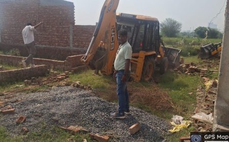 ग्रेटर नोएडा प्राधिकरण की बड़ी कार्रवाई, भनौता में अवैध निर्माण पर चला बुल्डोजर
