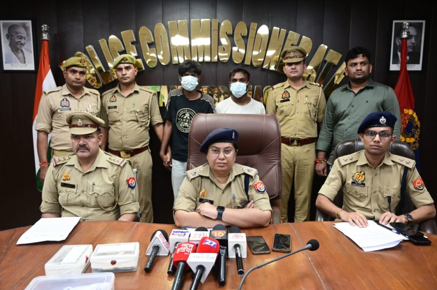 थाना एक्सप्रेस वे पुलिस द्वारा मोबाइल फोन/चैन स्नैचिंग करने वाले 02 अभियुक्त गिरफ्तार, कब्जे से अवैध शस्त्र व  03 मोबाइल फोन भिन्न-भिन्न कंपनी के, 01 मो0साइकिल (घटना में प्रयुक्त), 02 पीली धातु की चैन व 14500/- रुपये नकद बरामद।