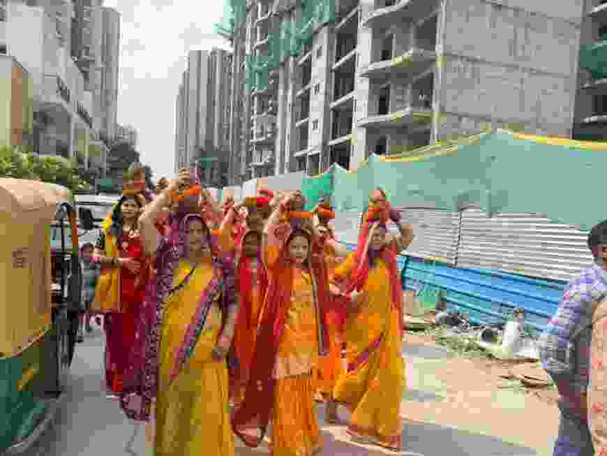 Dream Valley Enchante में गणेश चतुर्थी पर भव्य कलश यात्रा, श्रद्धालुओं ने लिया बढ़-चढ़कर हिस्सा