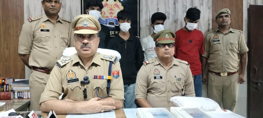 नोएडा 63 थाना, नोएडा में मोबाइल लूट गिरोह का खुलासा, 4 आरोपी गिरफ्तार; 24 मोबाइल, लैपटॉप और हथियार बरामद