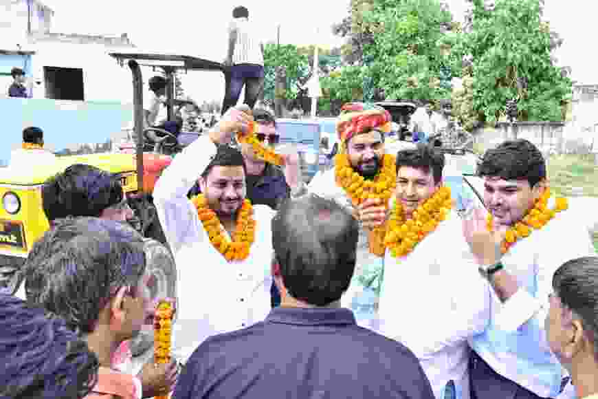 ग्रेटर नोएडा में युवा संकल्प रैली, सड़कों पर उमड़ा जनसैलाब
