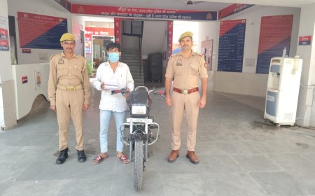 थाना सेक्टर-58 पुलिस द्वारा चोरी/स्नेचिंग करने वाला 01 शातिर अभियुक्त गिरफ्तार, कब्जे से चोरी/स्नेचिंग के 03 मोबाइल फोन, ₹2000/- नकद, चोरी की 01 मोटरसाइकिल व अवैध शस्त्र बरामद।